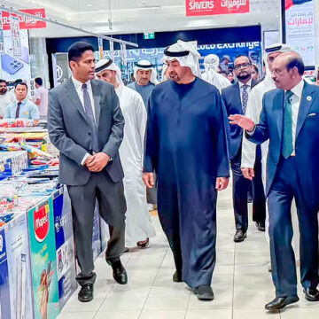 Lulu’s Yusuff Ali meets UAE President at mall in Abu Dhabi