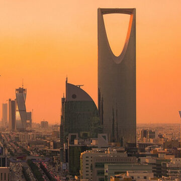 Saudi Arabia shoots down 5 ballistic missiles from Iran Saudi Arabia shoots down 5 ballistic missiles from Iran